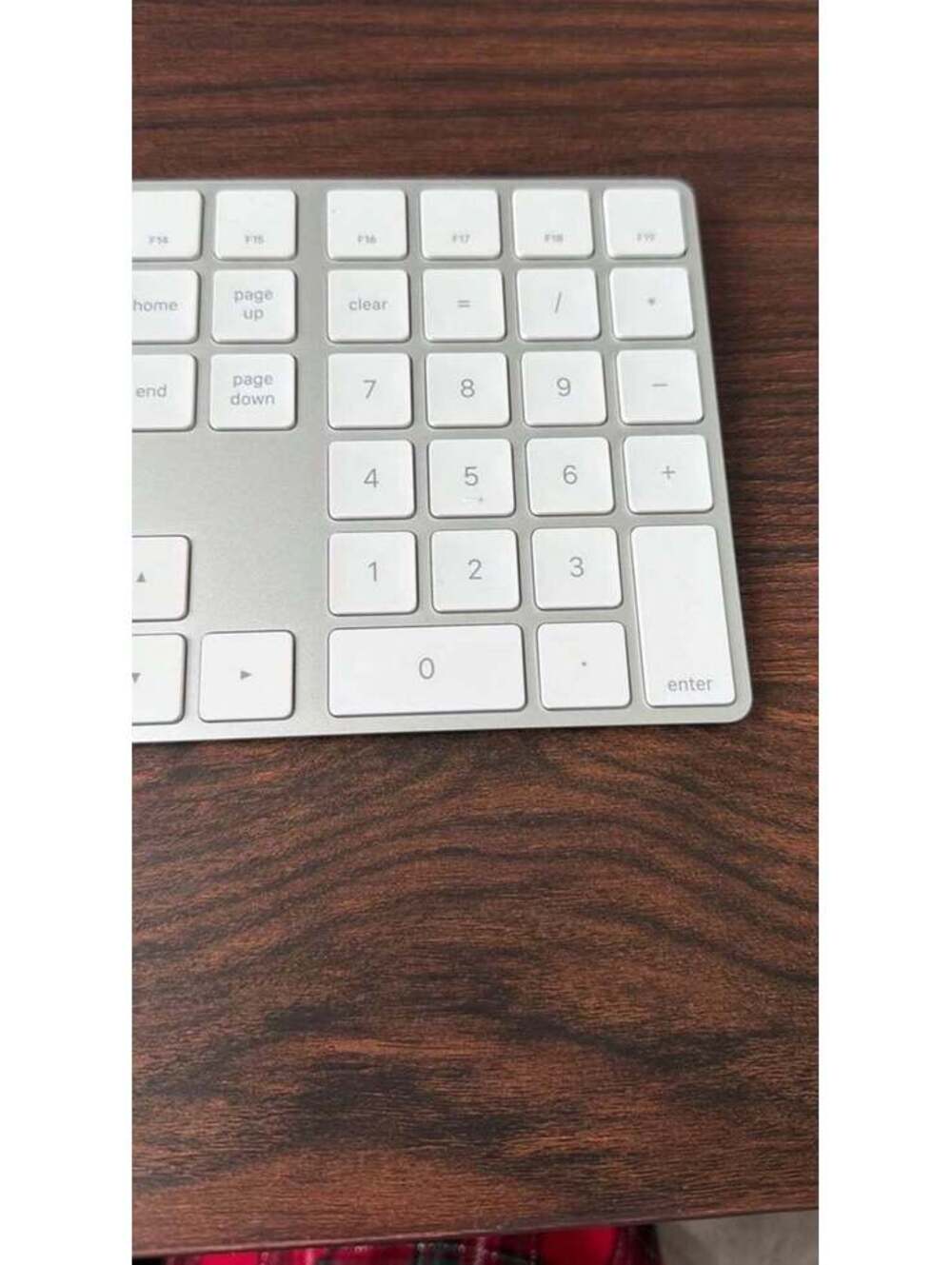 Apple Magic Keyboard with Numeric Keypad - Picture 2 of 3